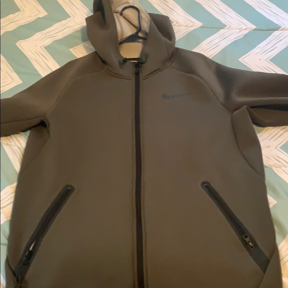 Nike therma-fit hoodie